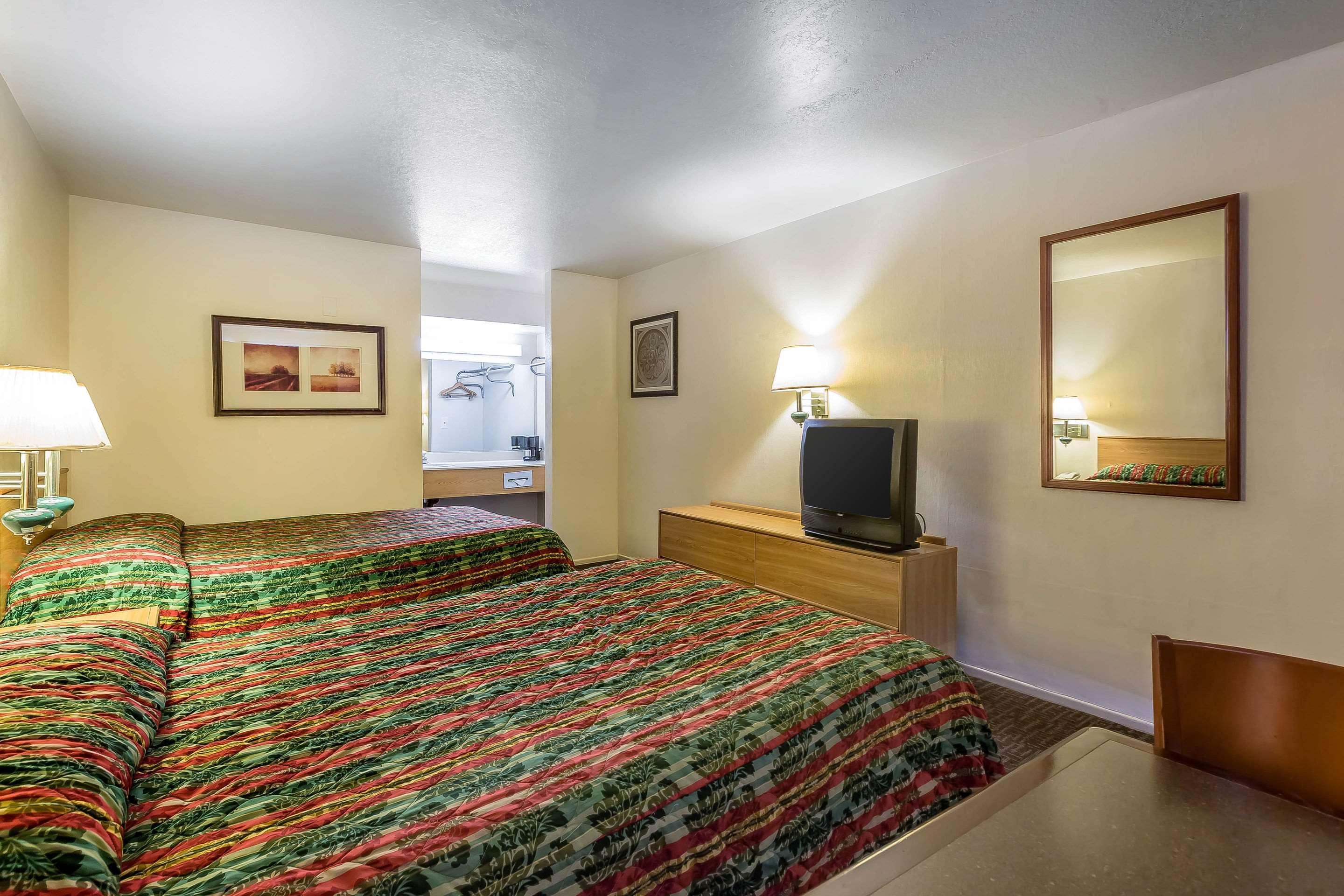 Rodeway Inn Magic Mountain Area Castaic Exterior foto